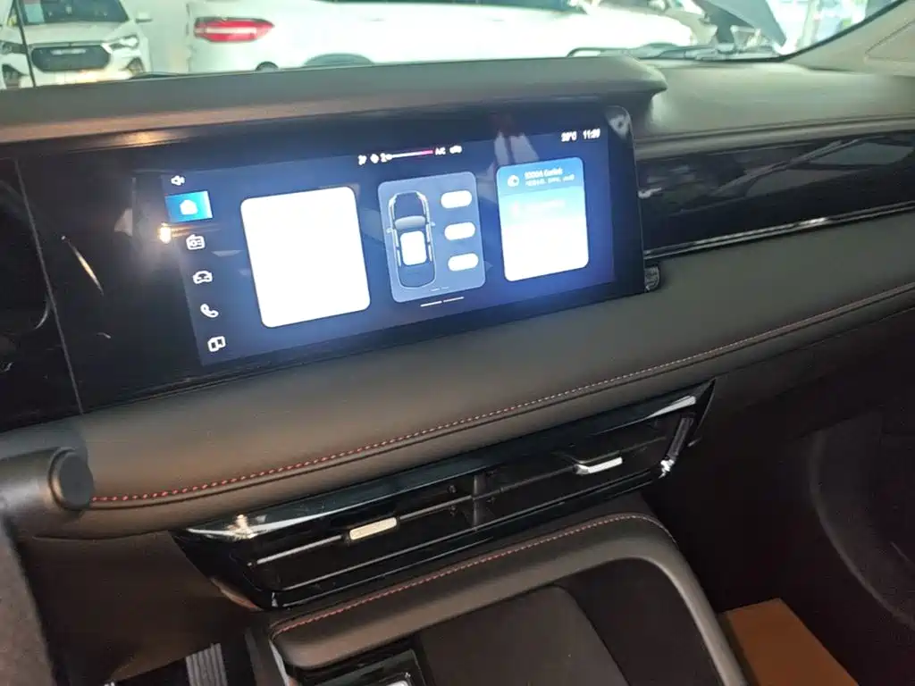 Roewe i5 — миниатюра 13