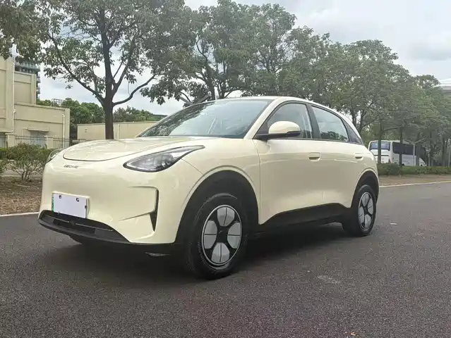2025 Geely Xingyuan