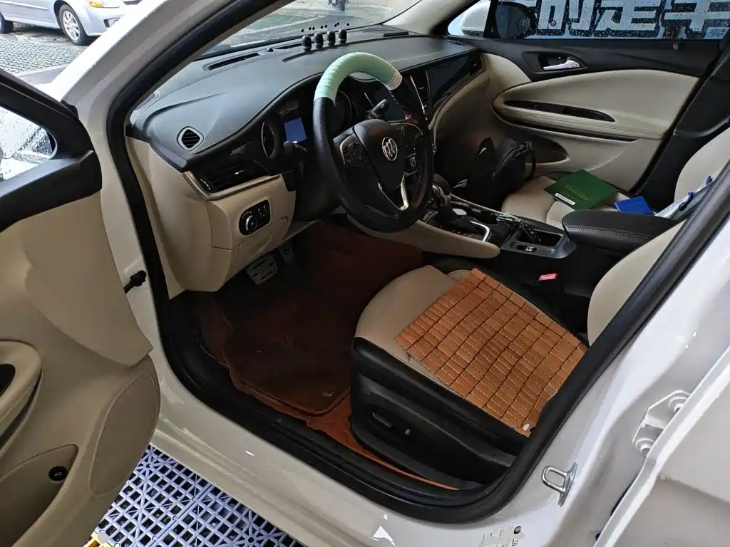 Buick Verano — миниатюра 17
