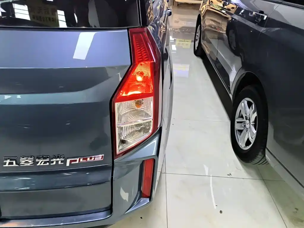 Wuling Hongguang PLUS — миниатюра 8