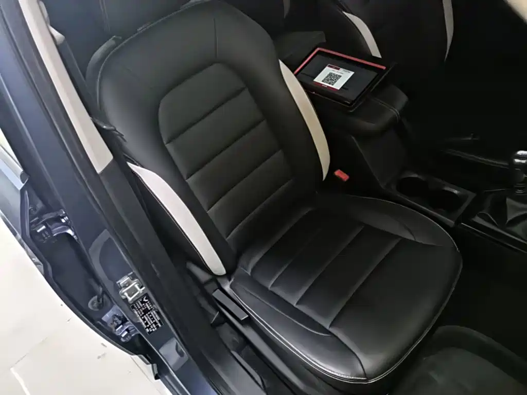 Wuling Hongguang PLUS — миниатюра 25