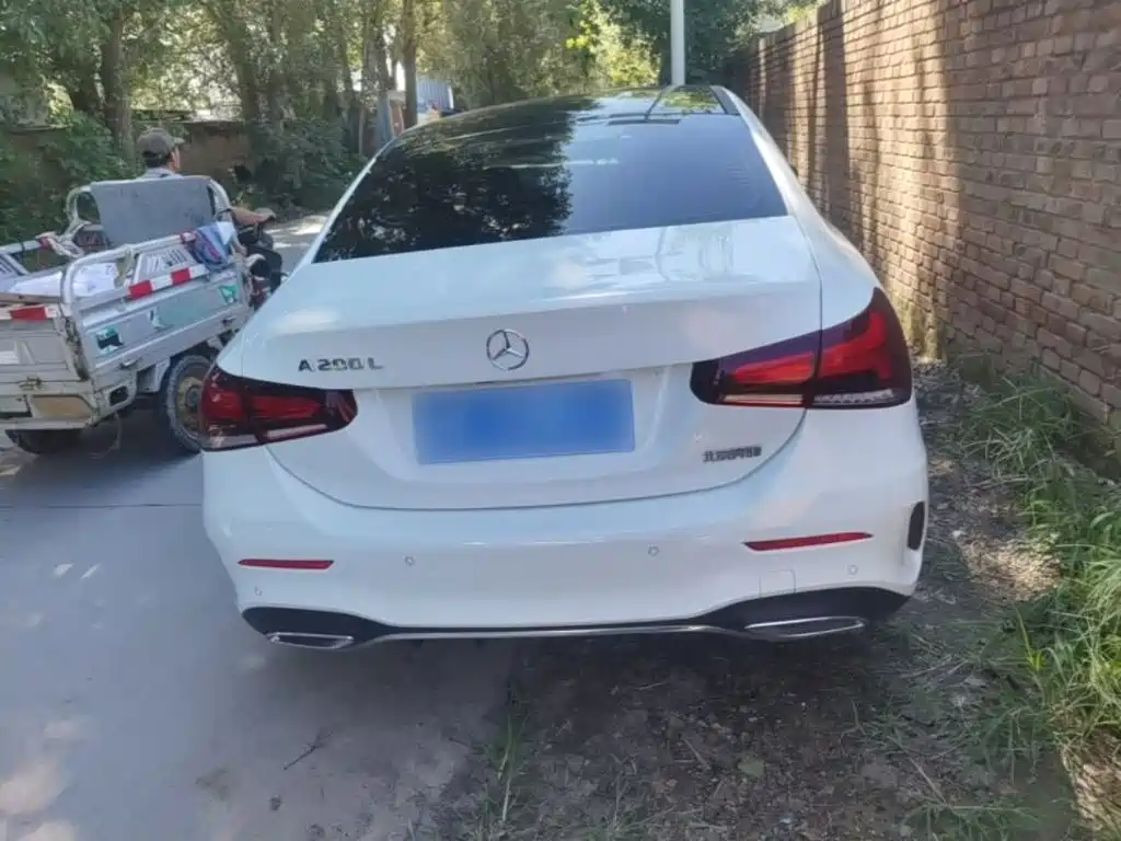 Mercedes-Benz A-Class — миниатюра 6