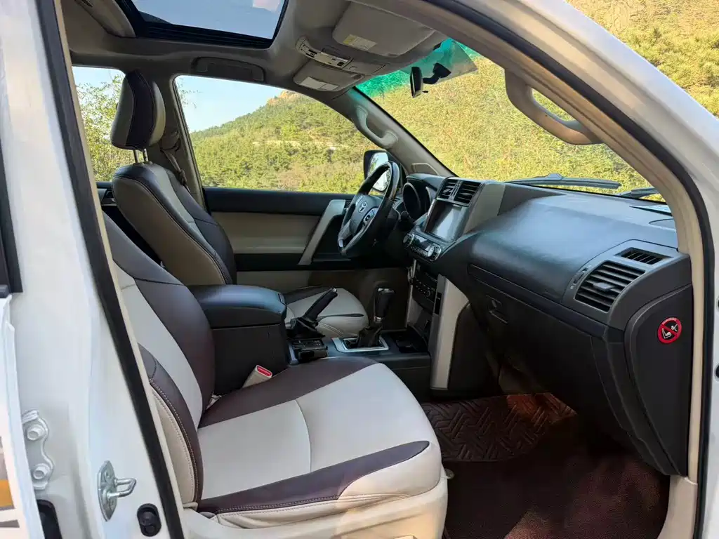Toyota Prado — миниатюра 13