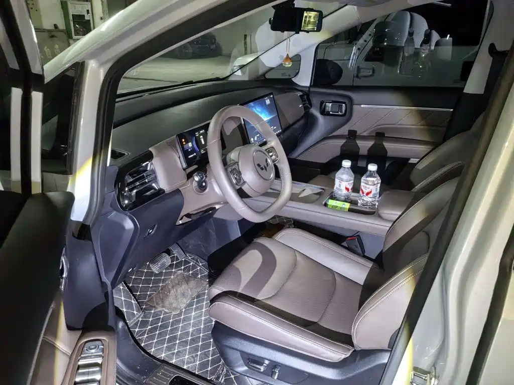 Wuling Xingguang 730 New Energy — миниатюра 12
