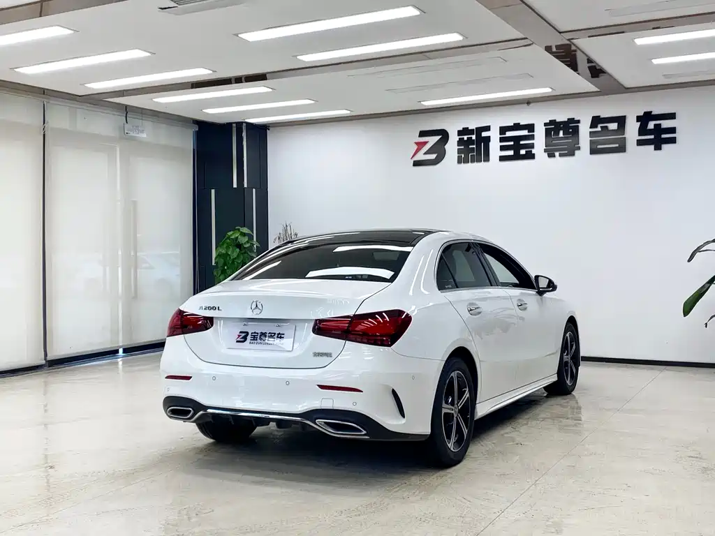 MERCEDES-BENZ A CLASS