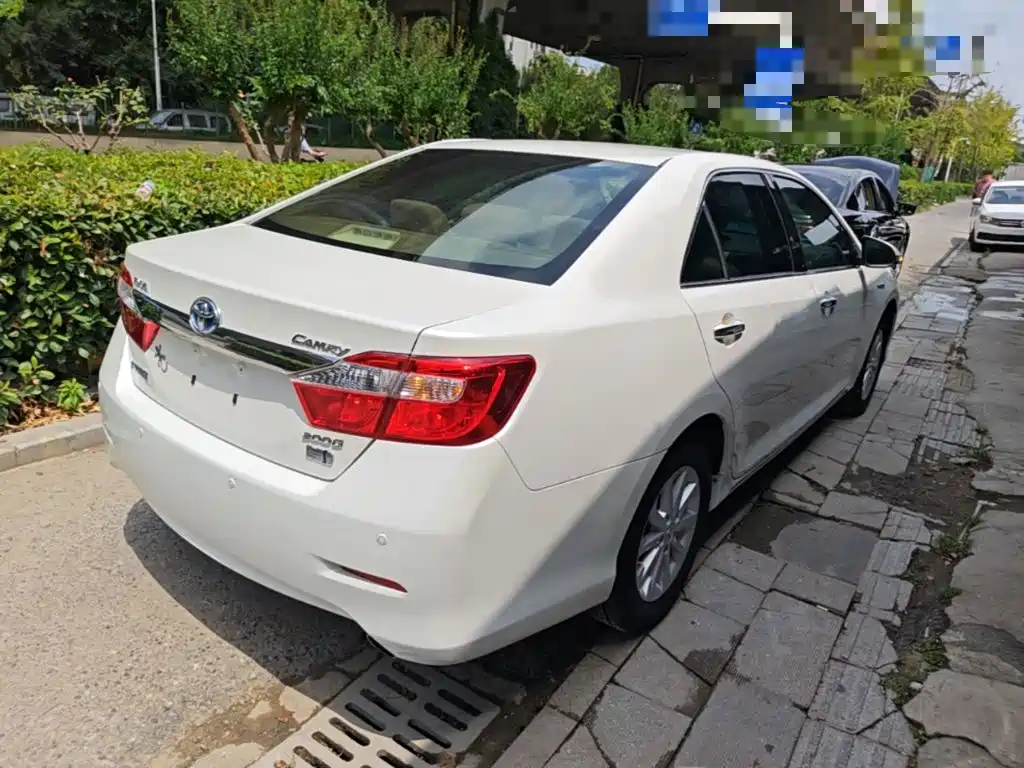 Toyota Camry — миниатюра 7