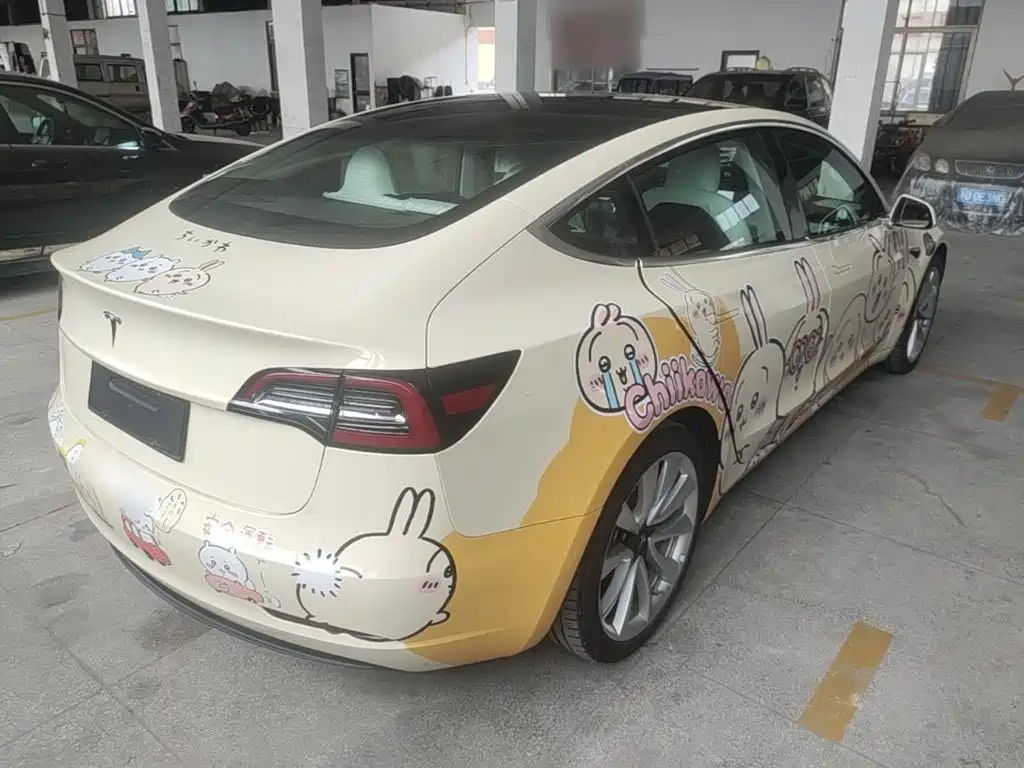 Tesla Model 3 — миниатюра 7