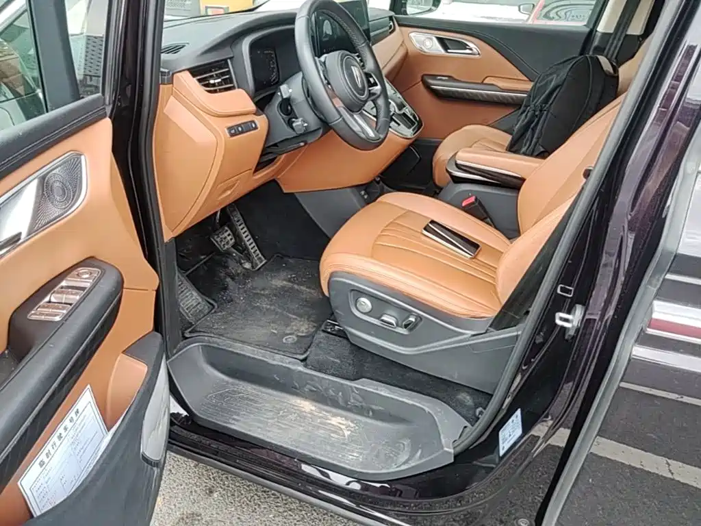 Hongqi Hongqi HQ9 PHEV — миниатюра 21