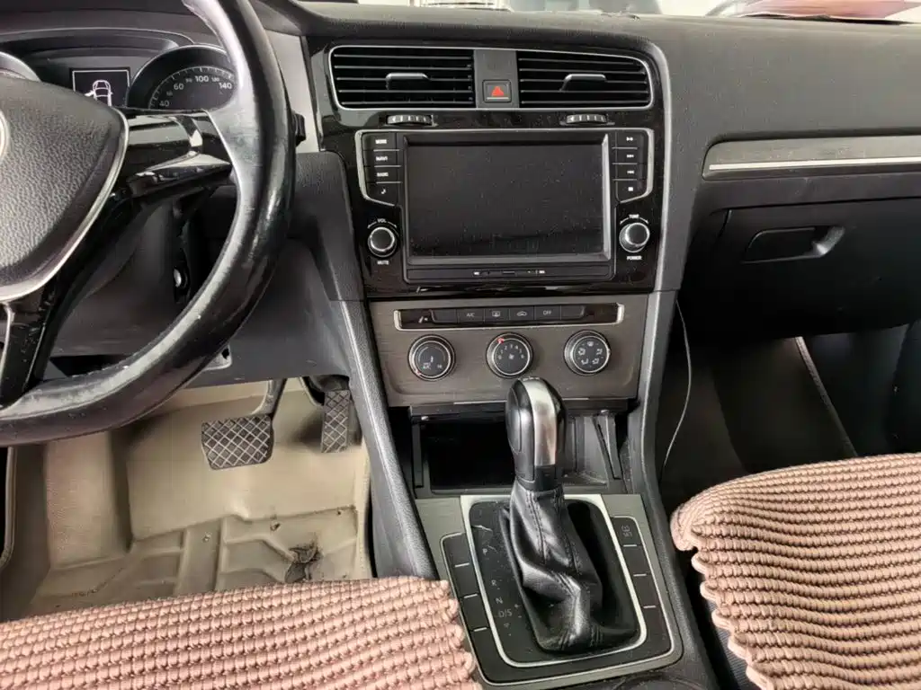 Volkswagen Golf — миниатюра 13