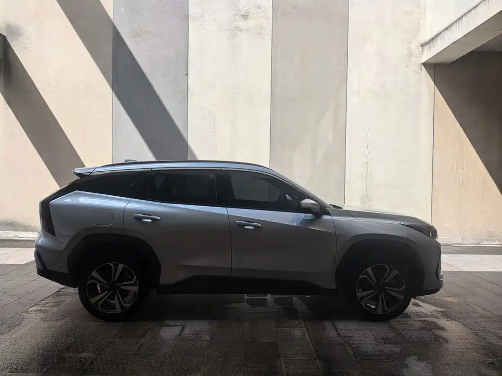 Geely Boyue L — миниатюра 2