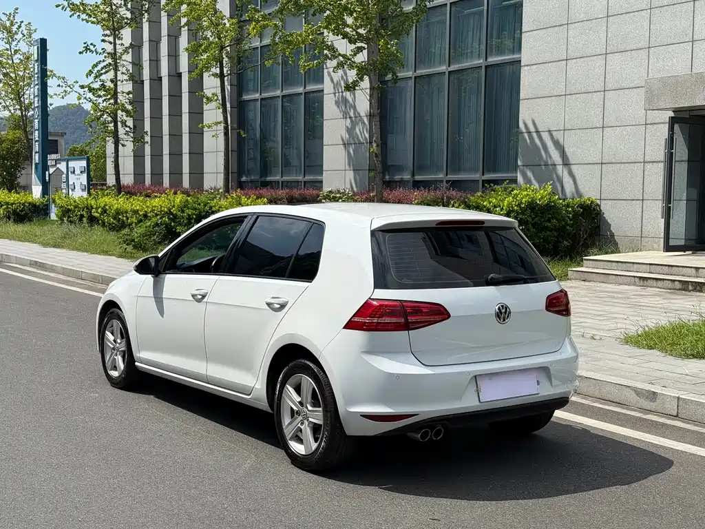 Volkswagen Golf — миниатюра 5