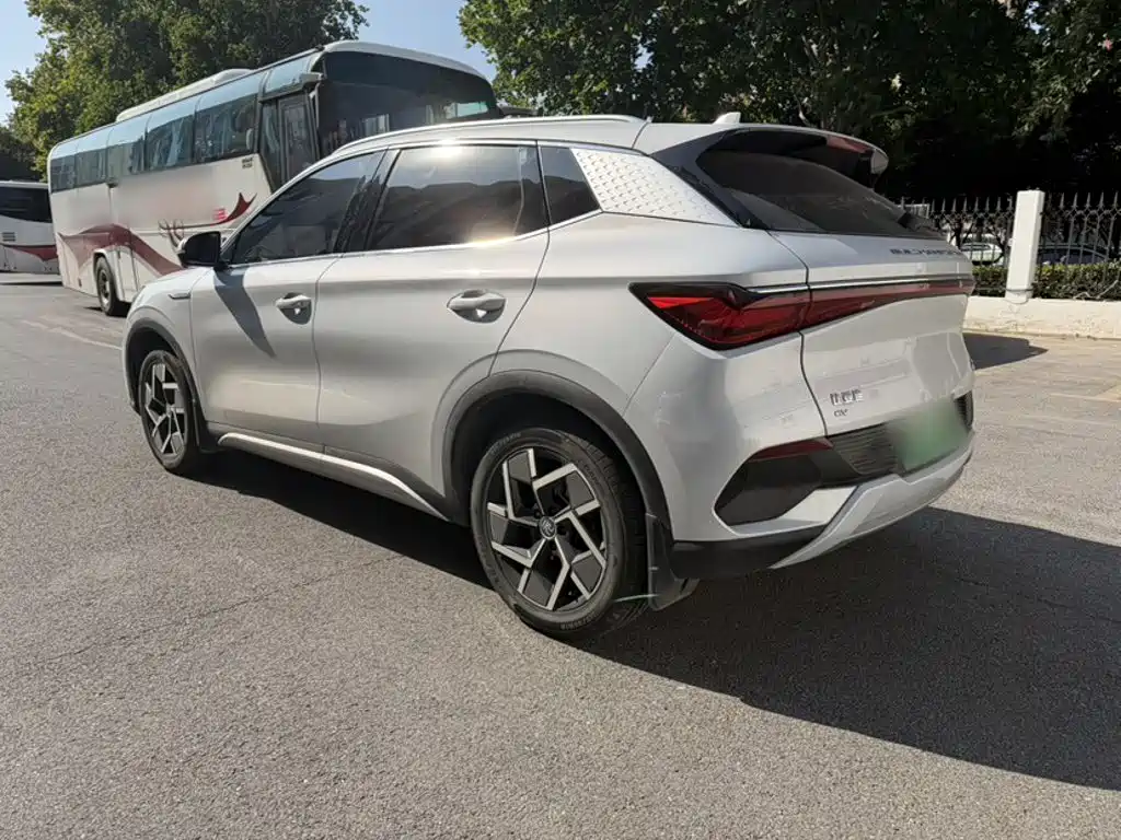 BYD Yuan Plus — миниатюра 10