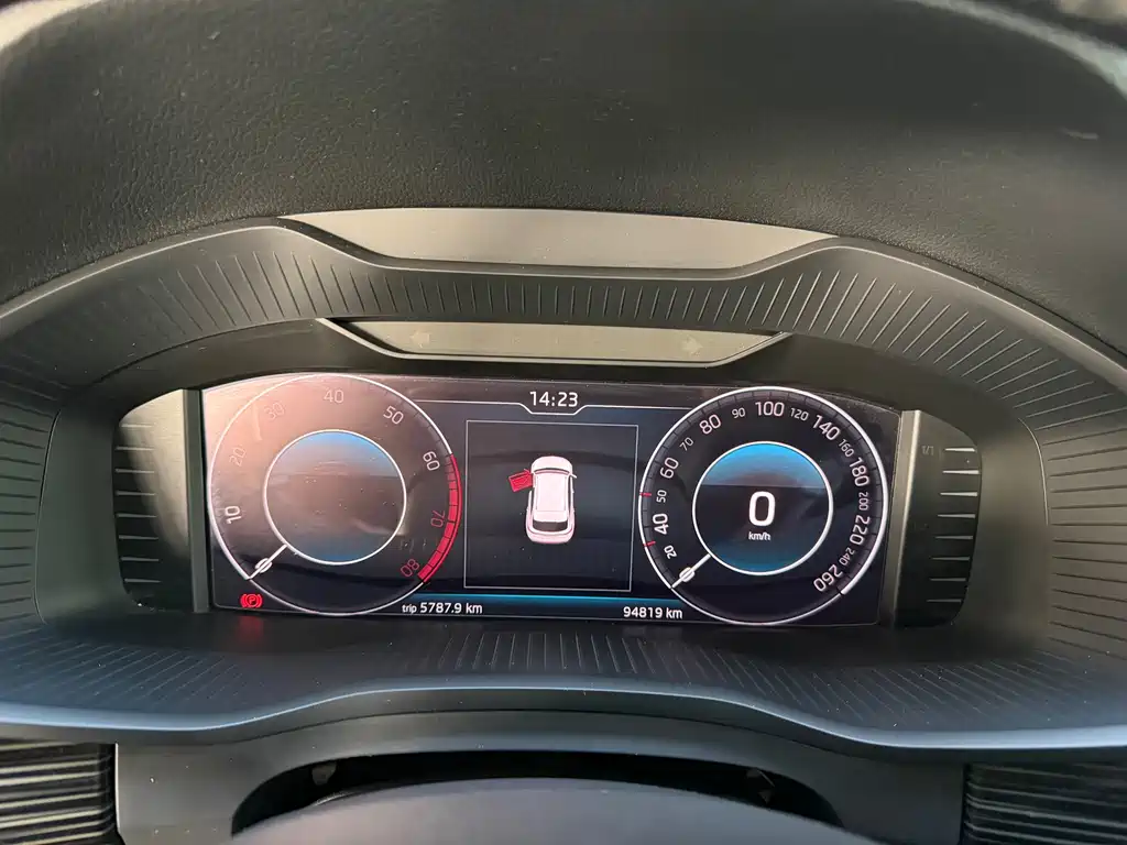 Skoda Kodiaq GT — миниатюра 12