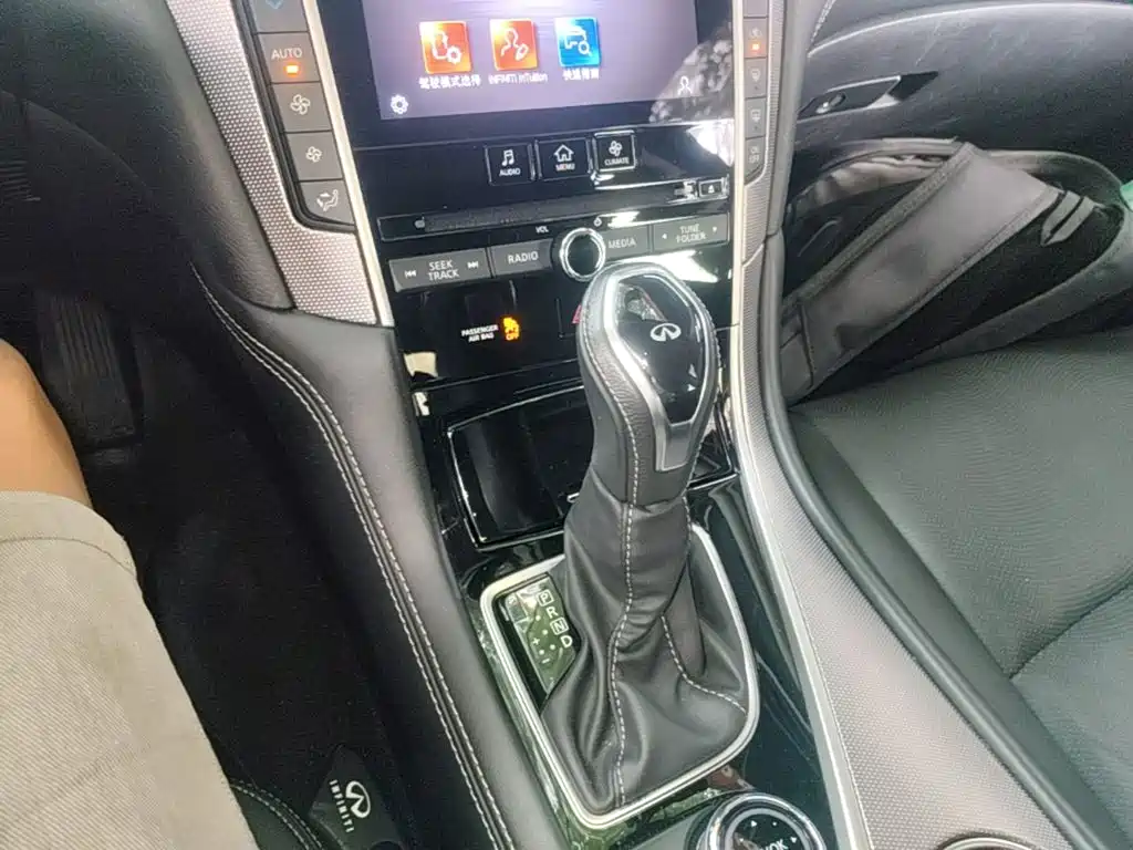 Infiniti Q50L — миниатюра 14