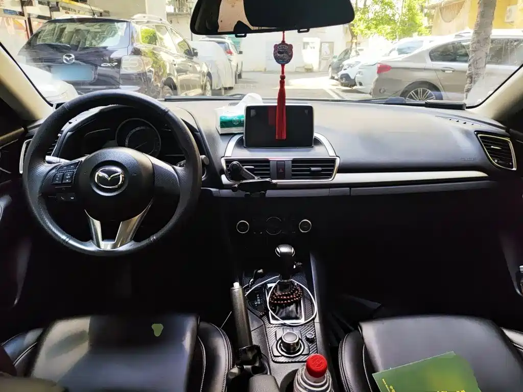 Mazda 3 Axela — миниатюра 10