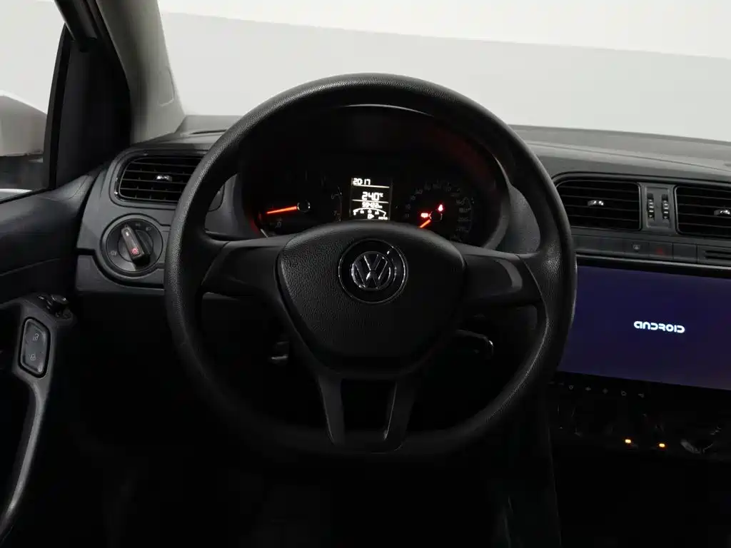 Volkswagen Polo — миниатюра 11