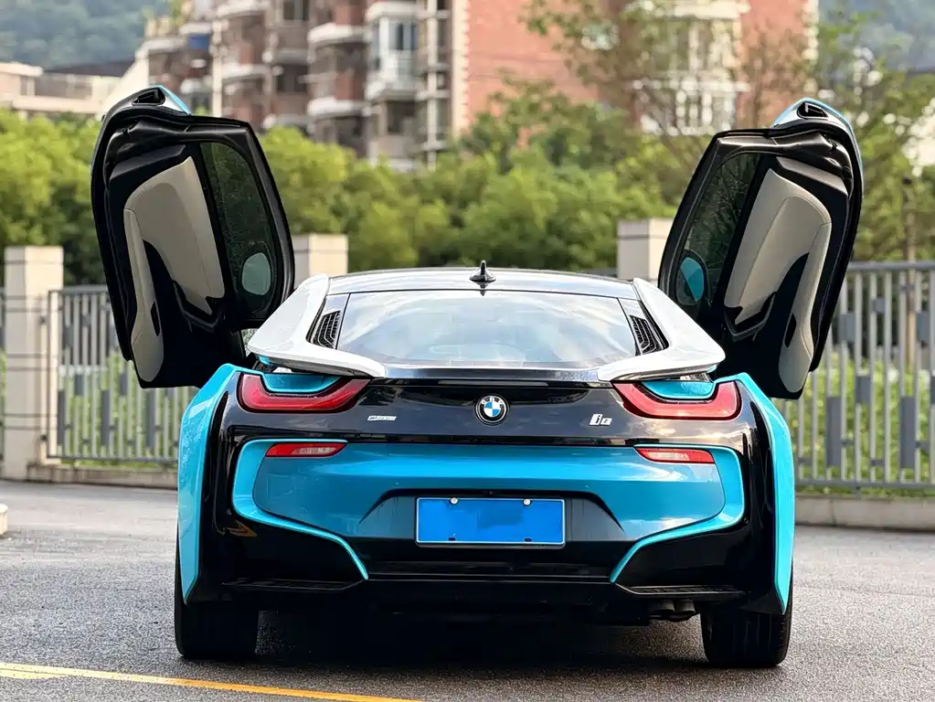 BMW i8 — миниатюра 4