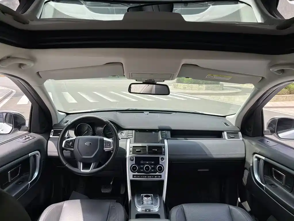 Land Rover Discovery Sport — миниатюра 6