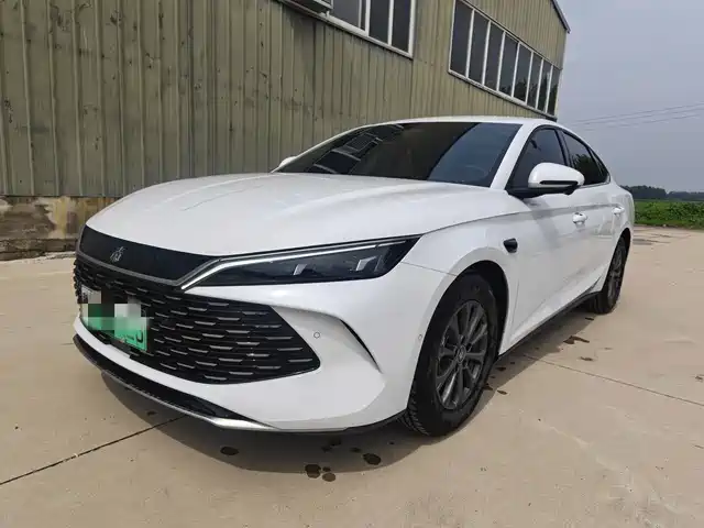 2025 BYD Qin