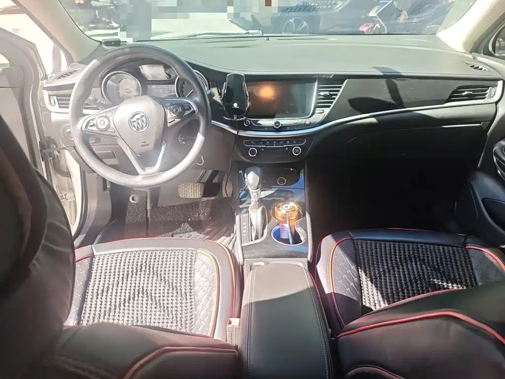 Buick Verano — миниатюра 13