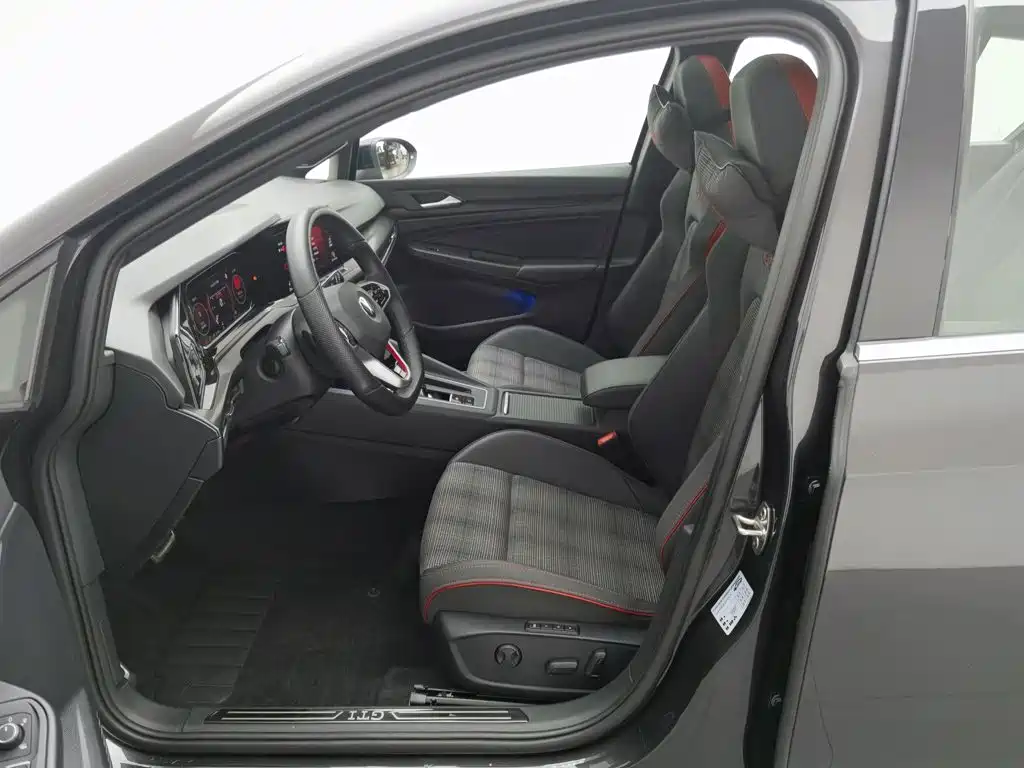 Volkswagen Golf GTI — миниатюра 10