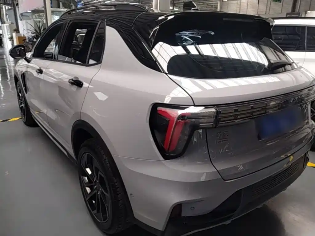 Lynk & Co 01 — миниатюра 5
