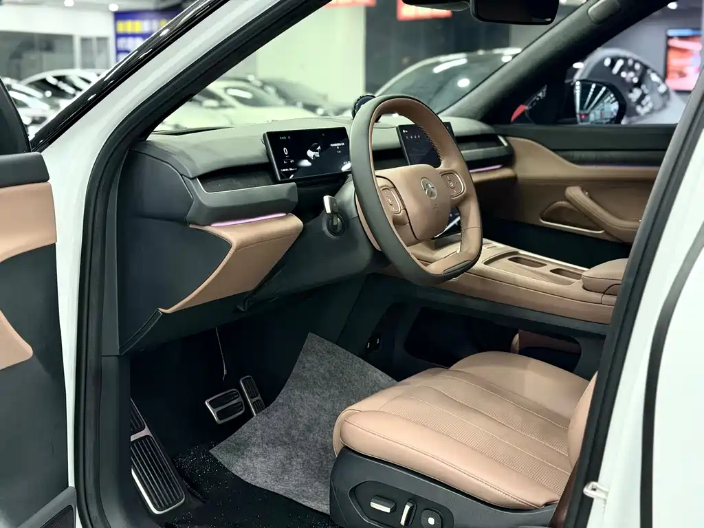 NIO ES8 — миниатюра 8