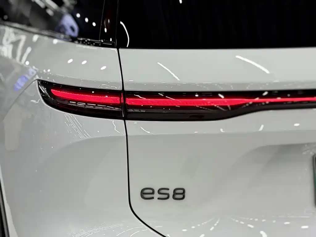 NIO ES8 — миниатюра 18
