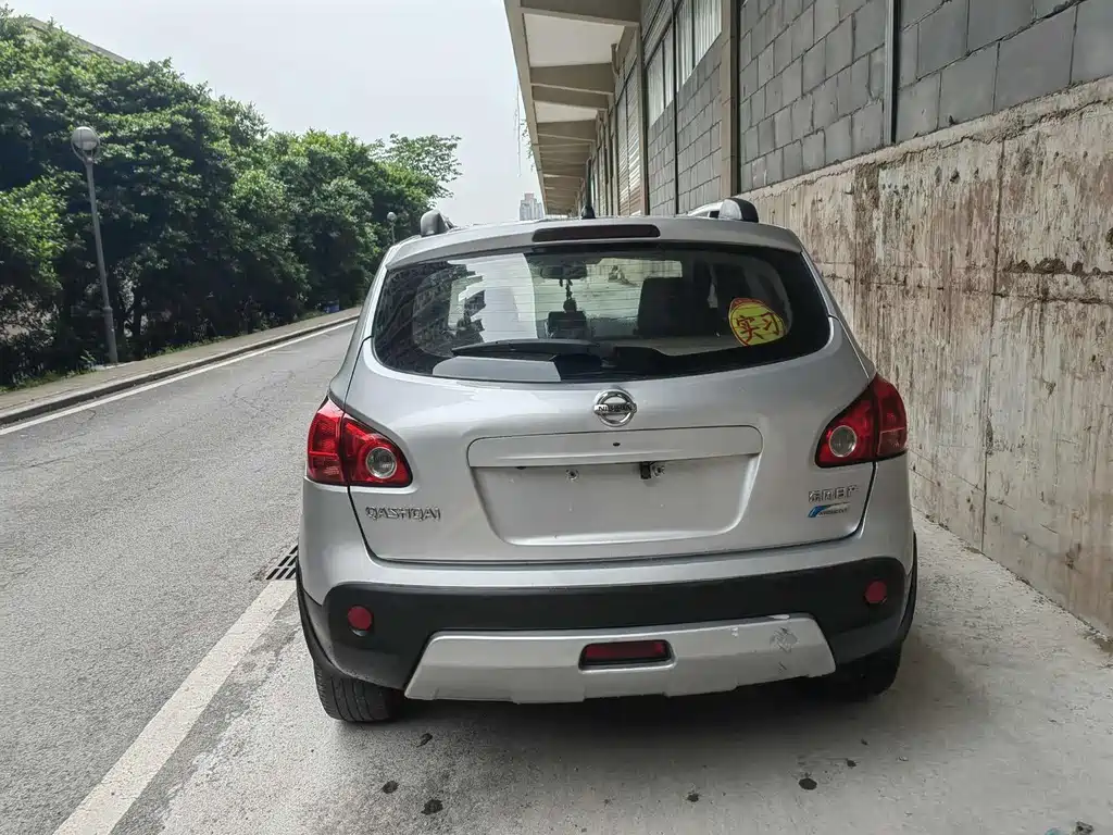 Nissan Qashqai — миниатюра 9