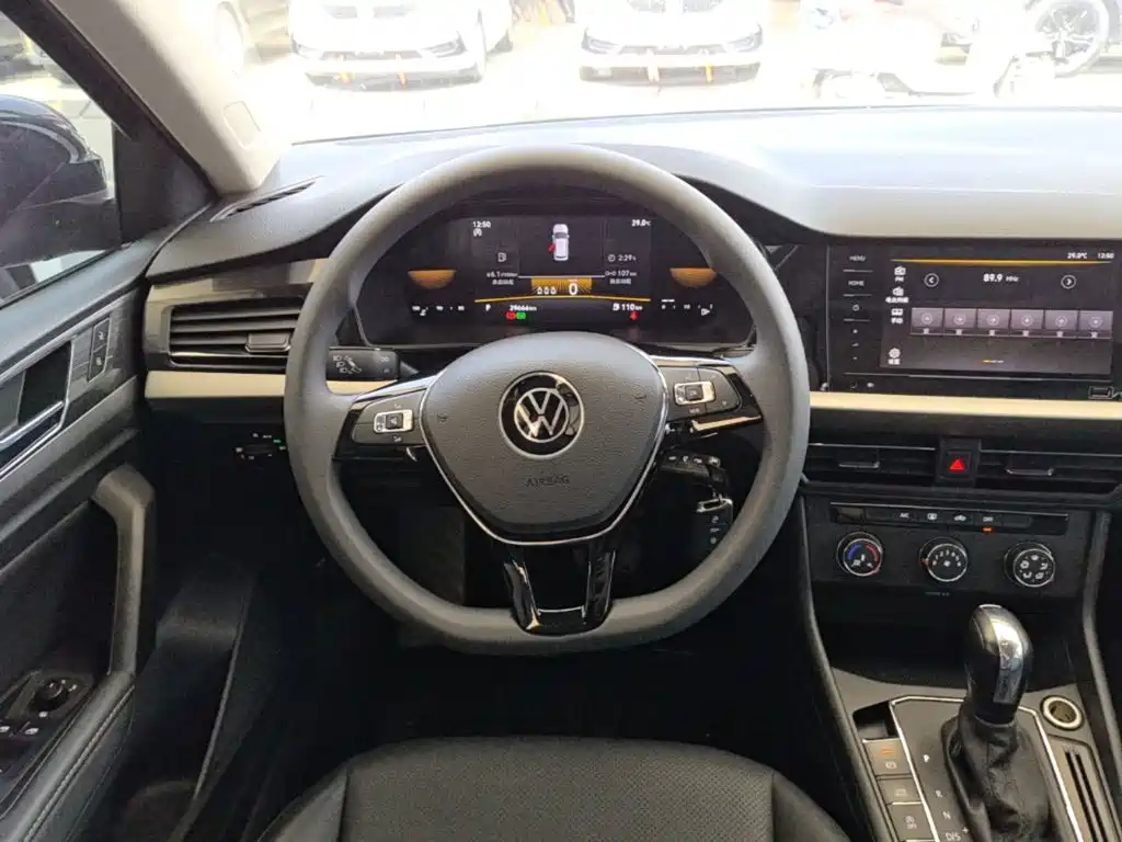 Volkswagen Lavida — миниатюра 11