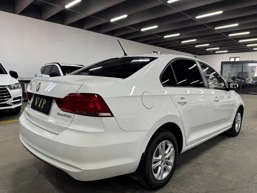 Volkswagen Santana — миниатюра 7