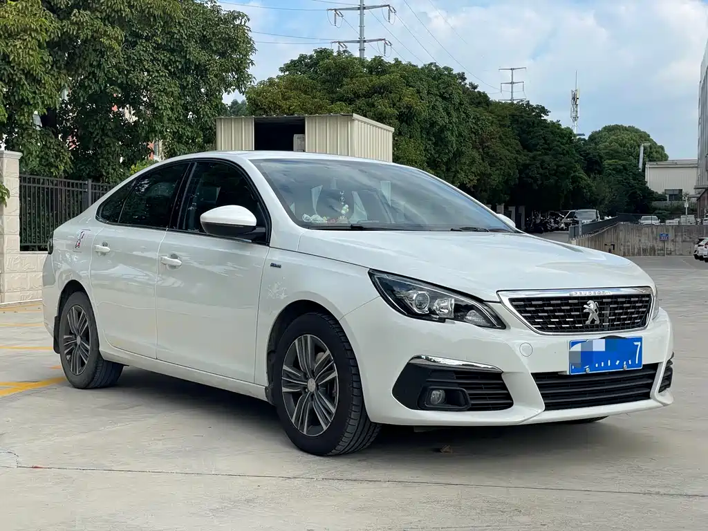 PEUGEOT  308