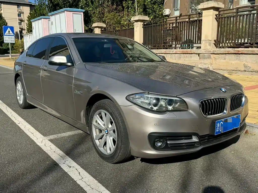 BMW 5 Series — миниатюра 3