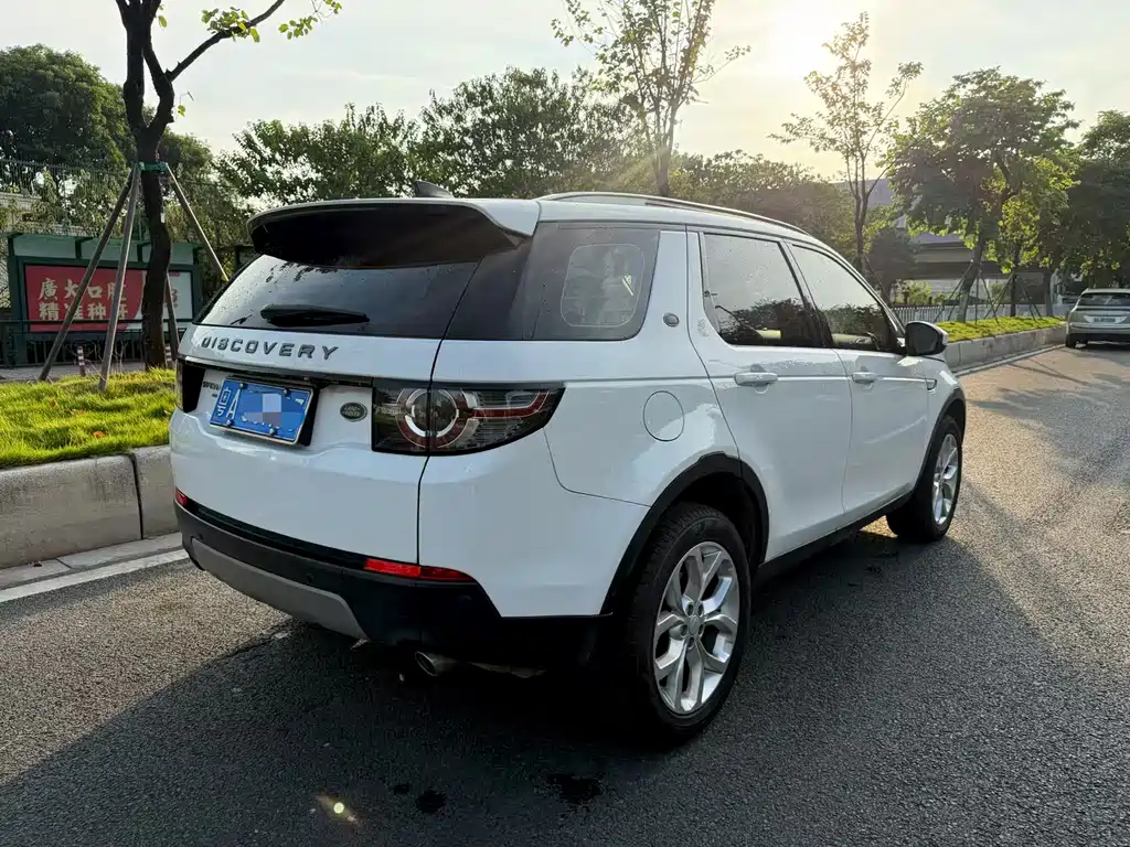Land Rover Discovery Sport — миниатюра 4