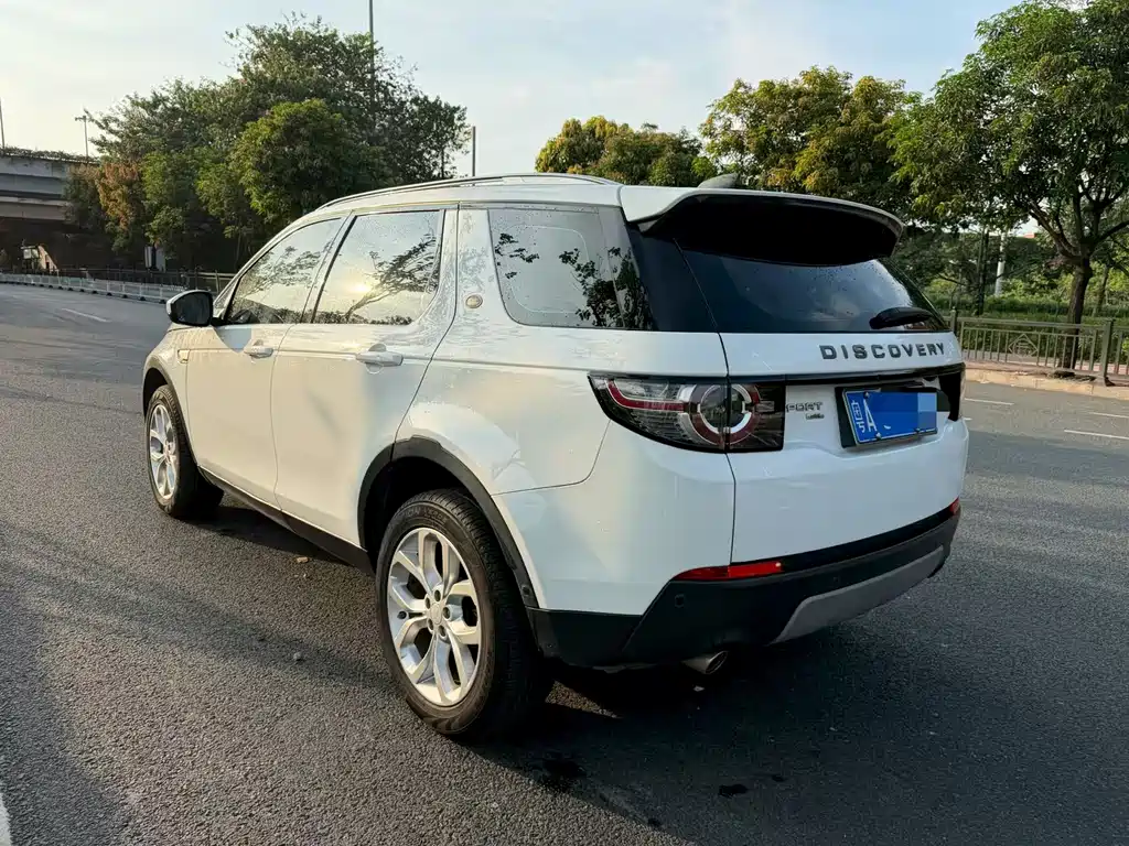 Land Rover Discovery Sport — миниатюра 5