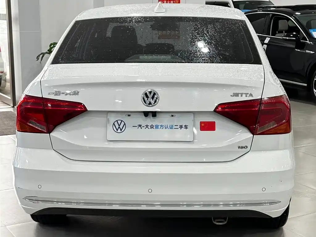 Volkswagen Jetta — миниатюра 17