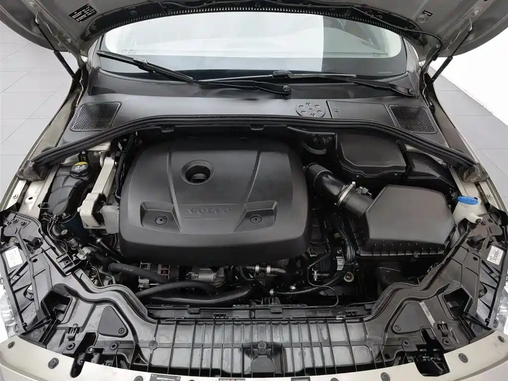 Volvo S60 2016 S60L T5