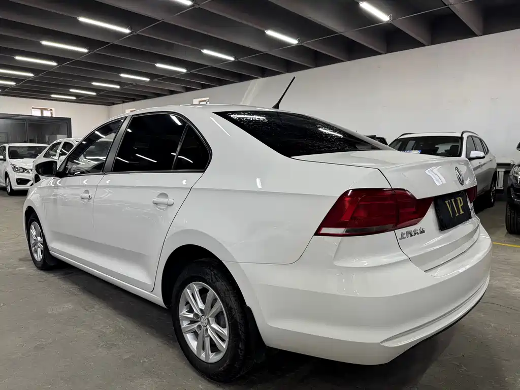 Volkswagen Santana — миниатюра 5