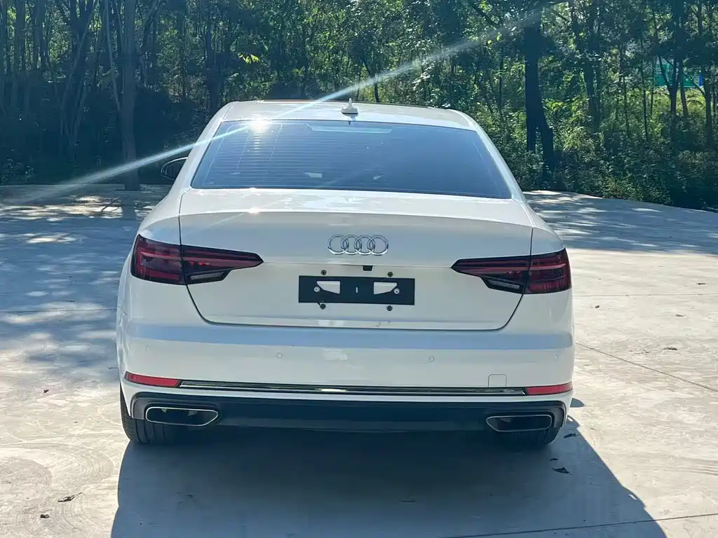 Audi A4L — миниатюра 4