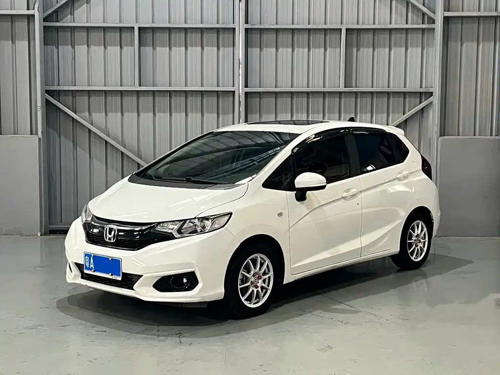 Купить Honda Fit