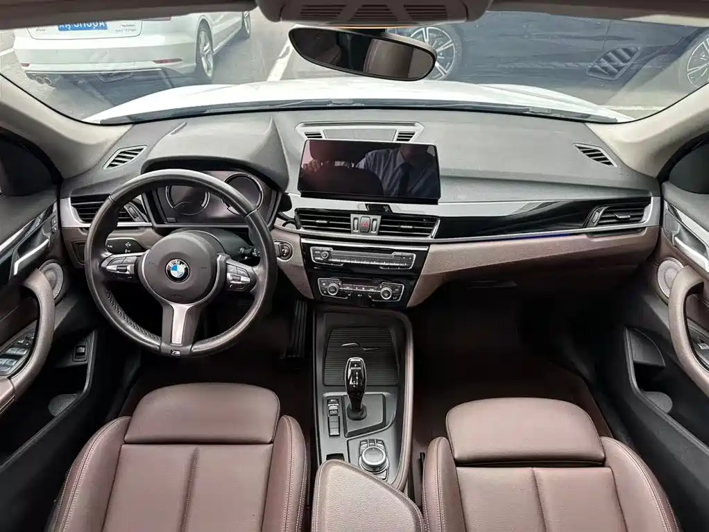 BMW X1 2022 sDrive25Li Lead