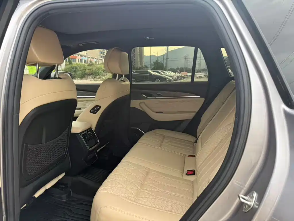 Geely Xingyue L — миниатюра 5