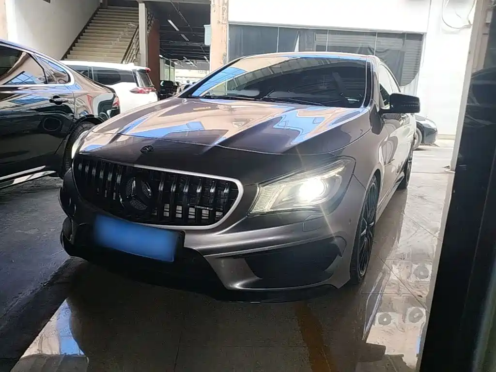Mercedes-Benz CLA AMG