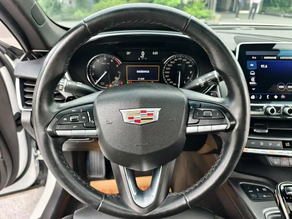 Cadillac CT5 — миниатюра 22