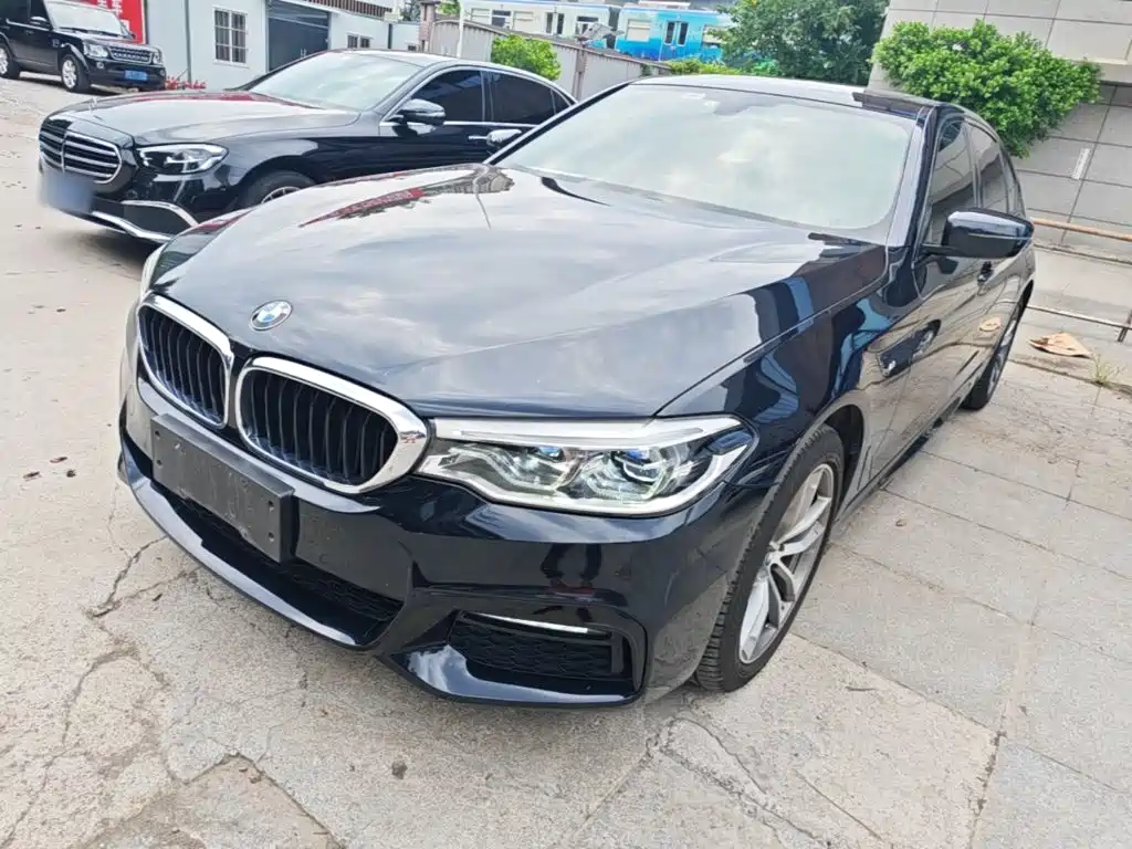 BMW 5 Series — миниатюра 2