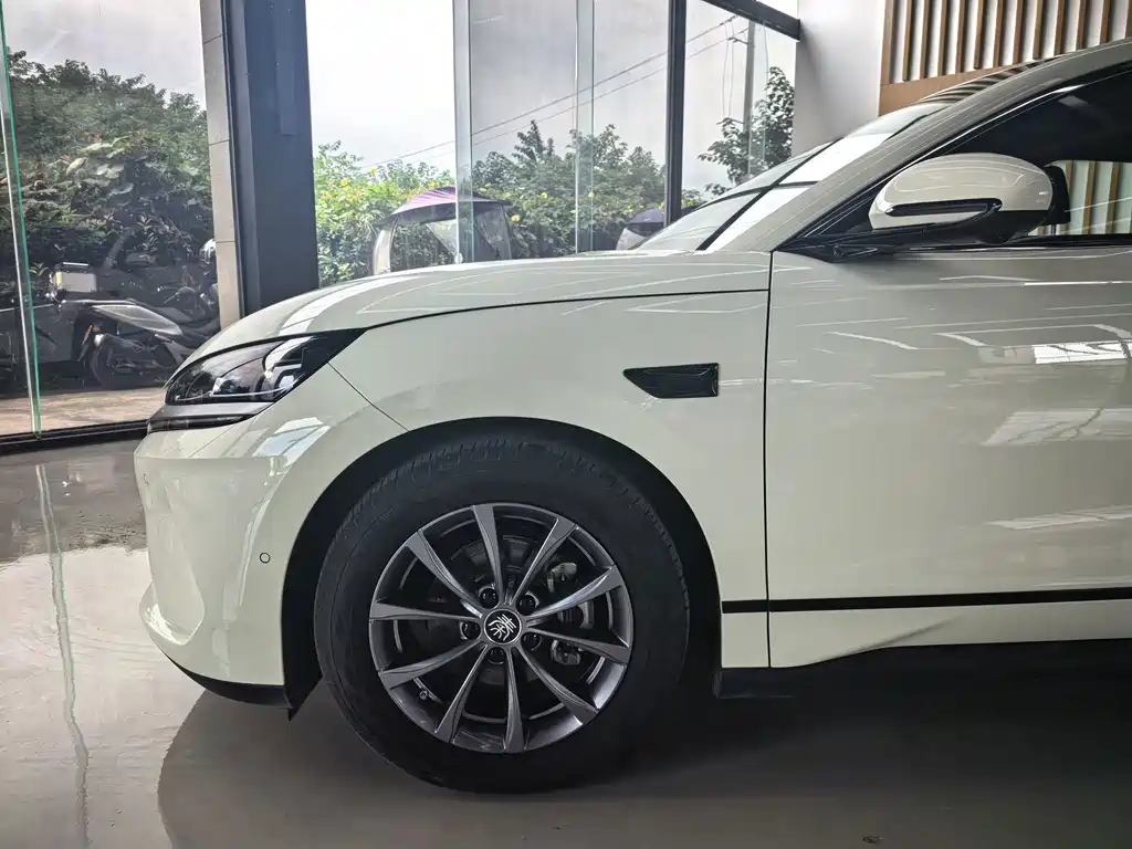 BYD Qin L — миниатюра 9