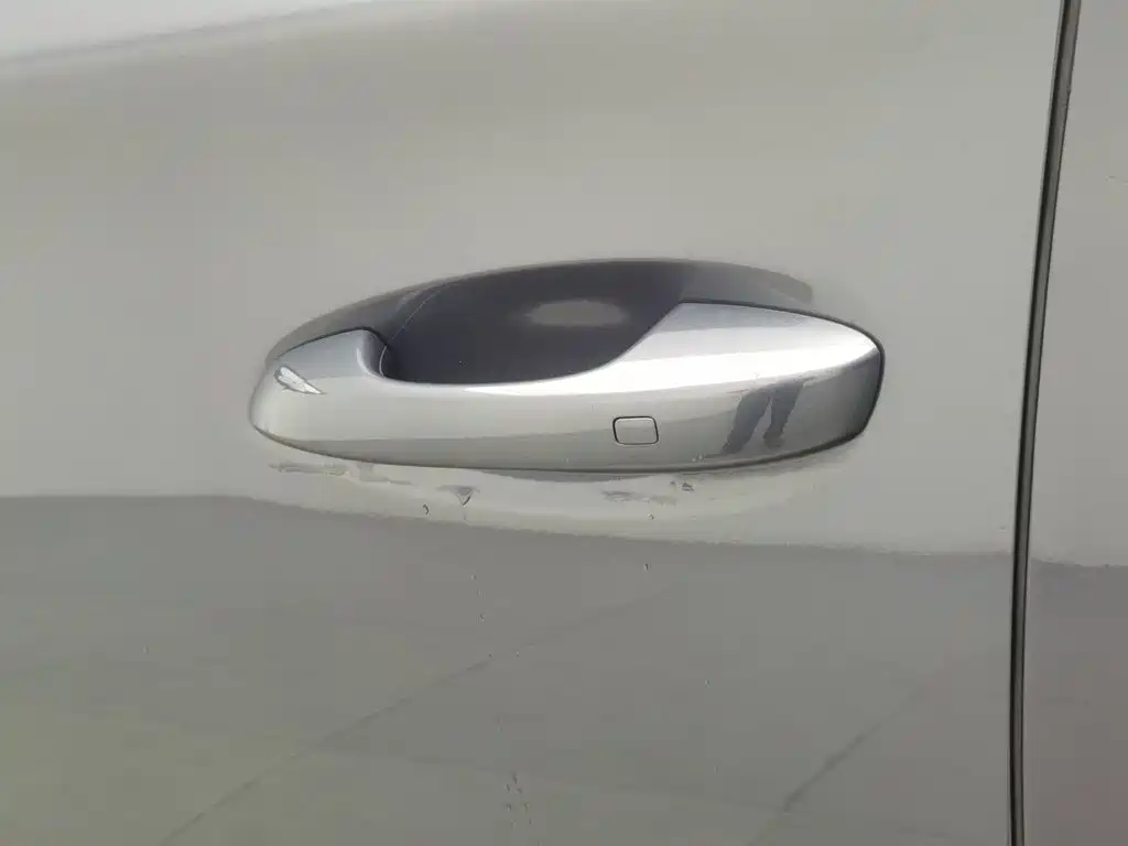 BYD Tang New Energy — миниатюра 18