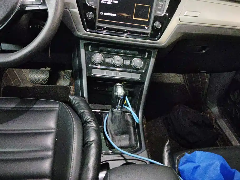 Volkswagen Touran — миниатюра 16