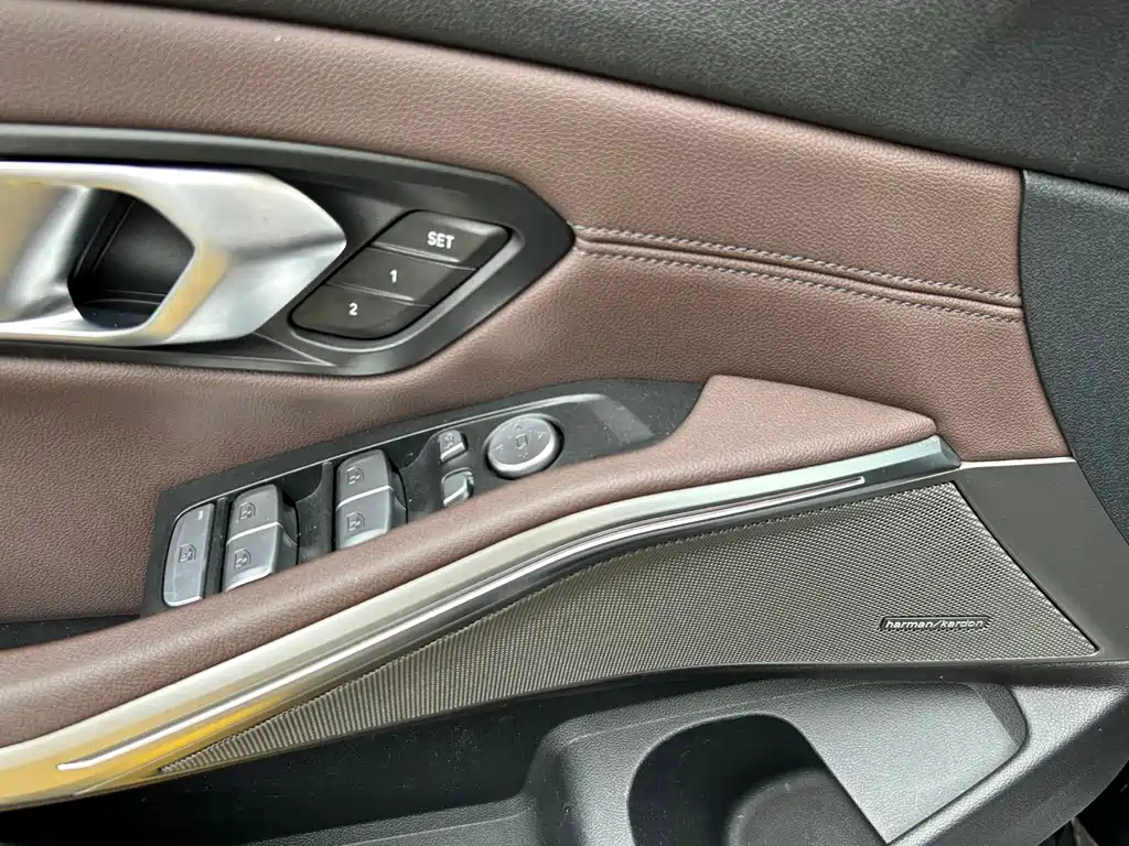 BMW 3 Series — миниатюра 19