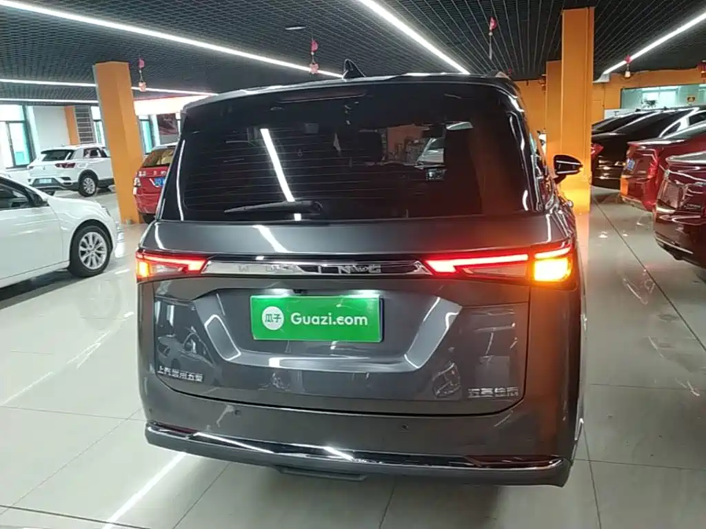 Wuling Jiachen — миниатюра 6